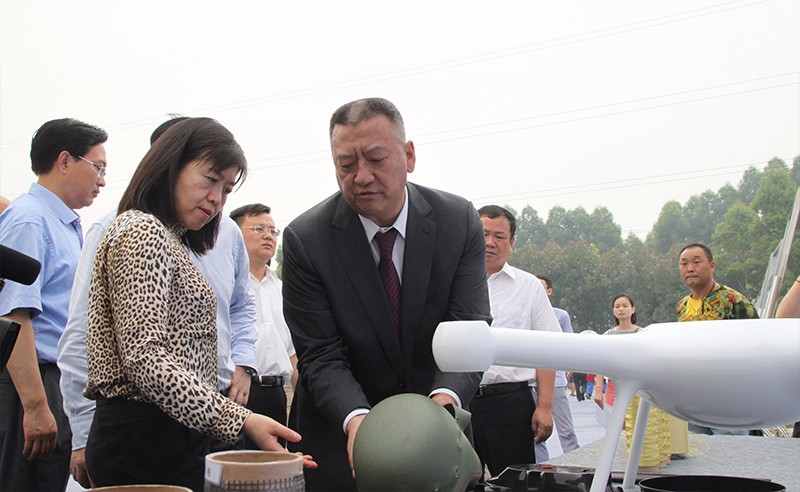 HTH体育官方网站（中国）有限公司科技成都高性能纤维产业园开工2-x.jpg