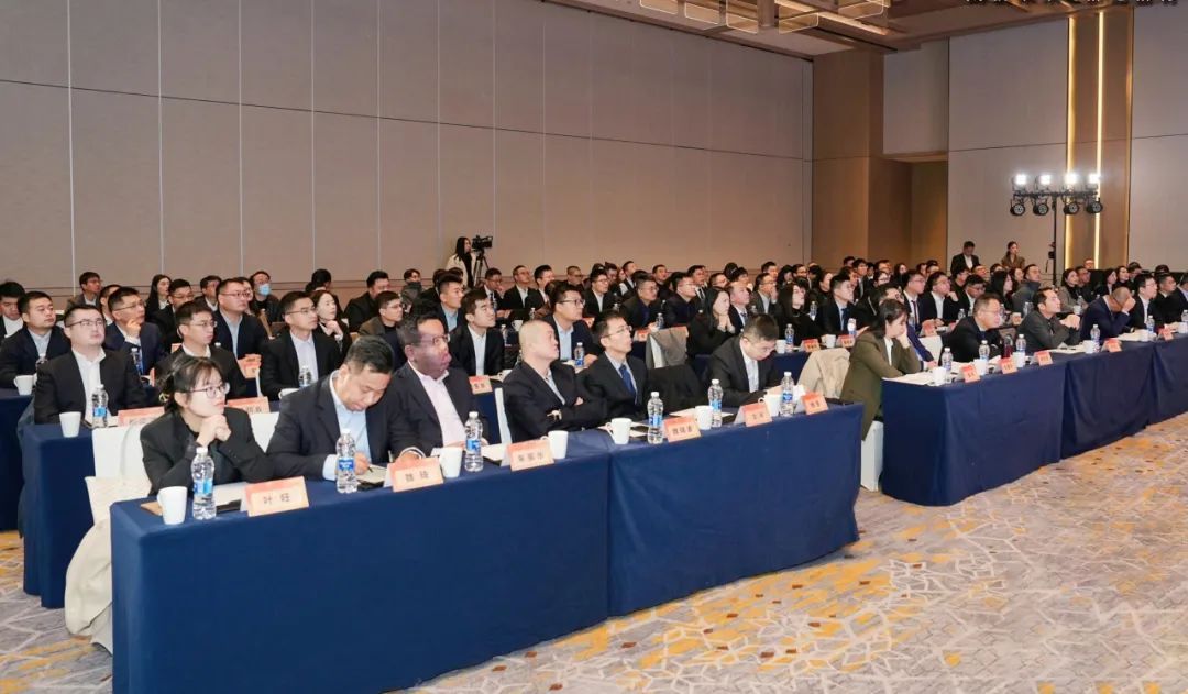 年会奋战新征程1.jpg 年会奋战新征程1.jpg